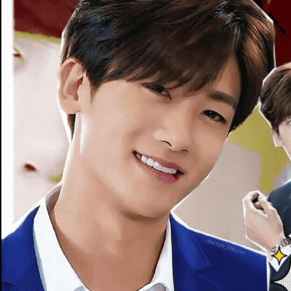 A moment captured by a fan of Park Hyungsik