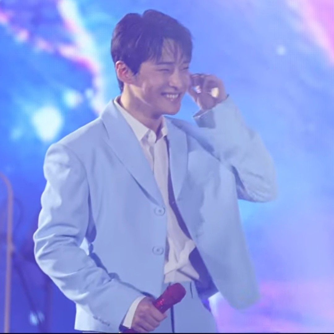 Latest photo of Seong Ri