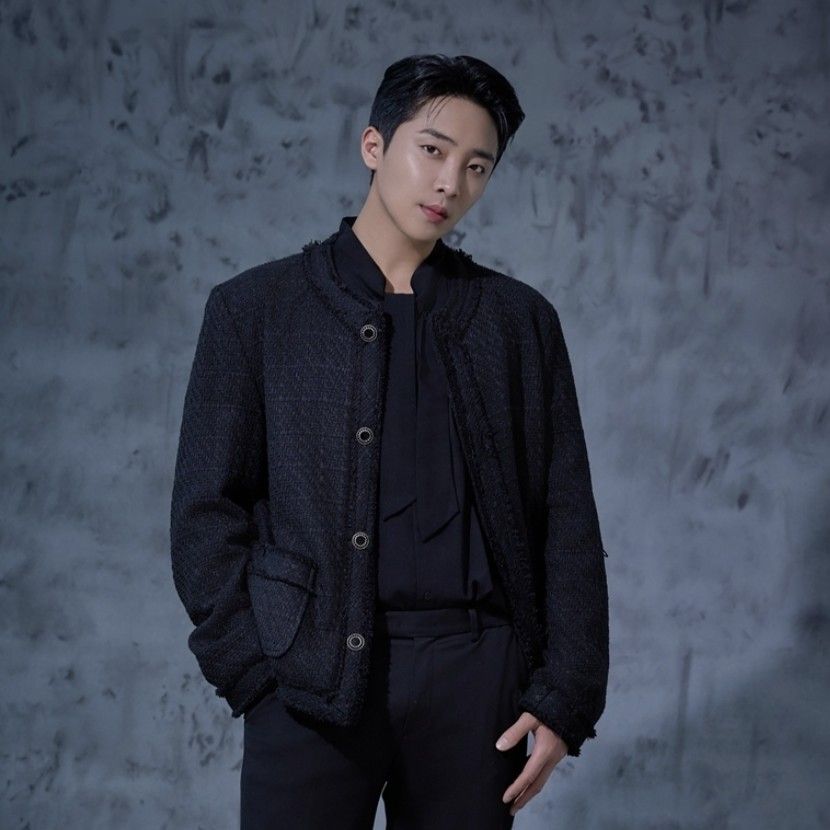 Recent activity shot of Hwang Yunsung