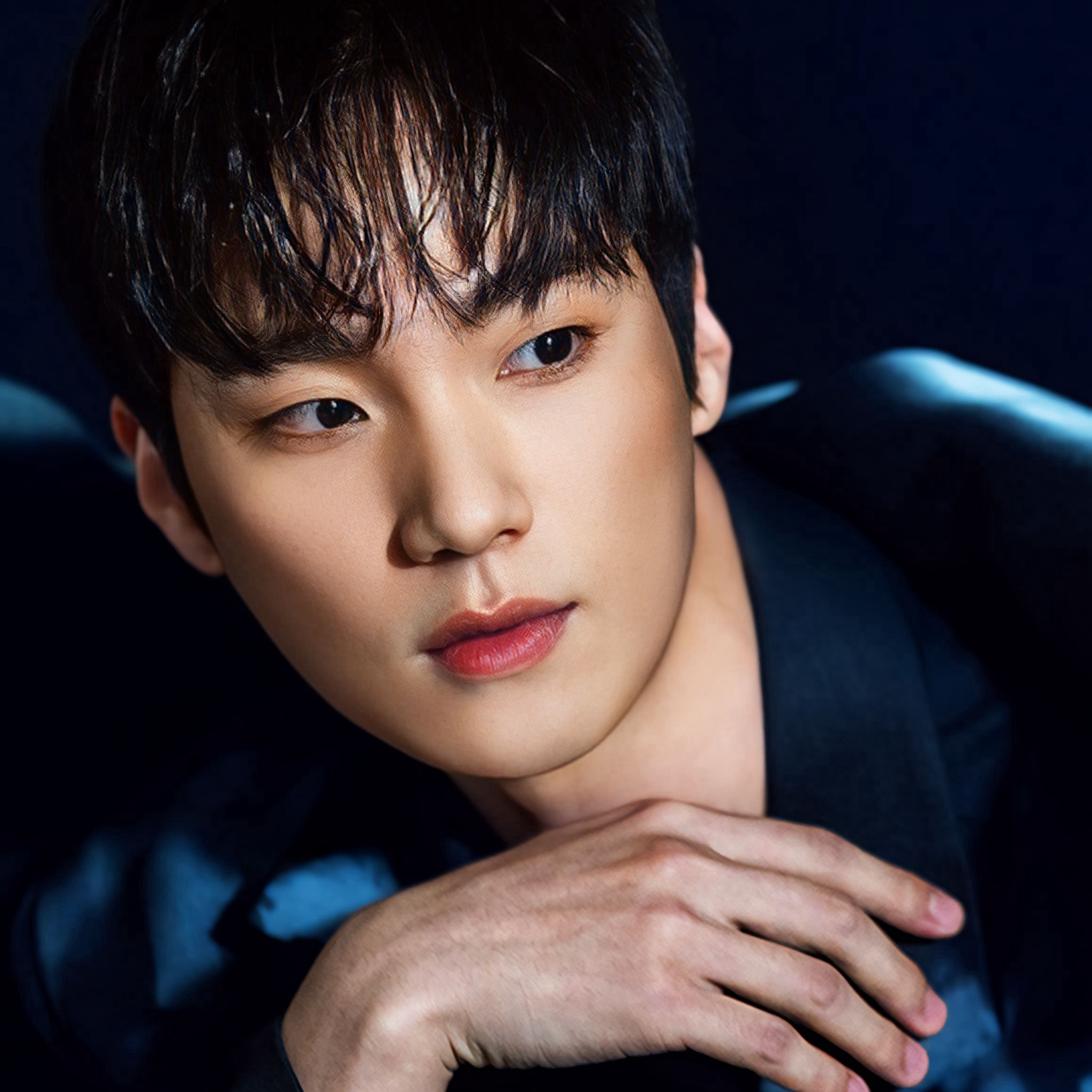 Recent activity shot of Lee Hongnae