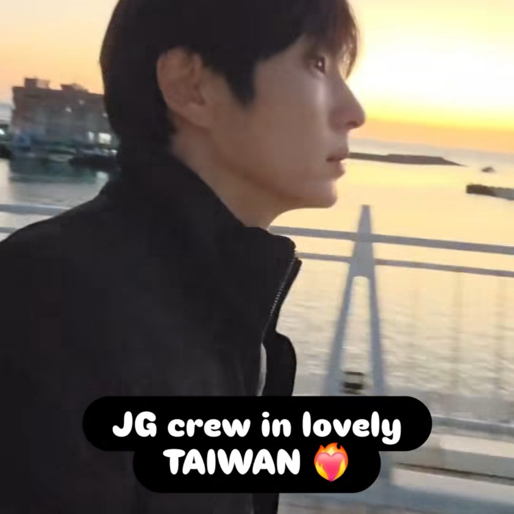 Behind-the-scenes cut of Lee Joongi