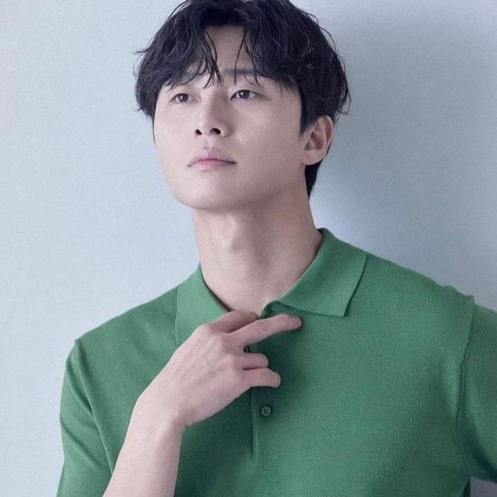 Behind-the-scenes cut of Park Seojoon