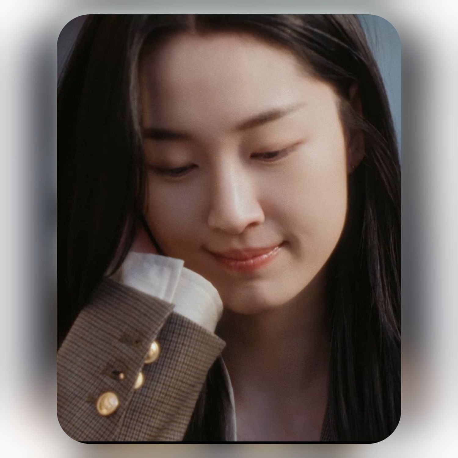 A moment captured by a fan of Won Jian