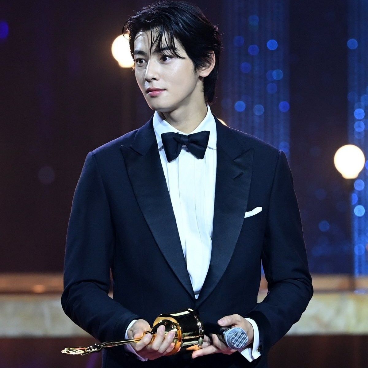 Latest photo of Cha Eunwoo