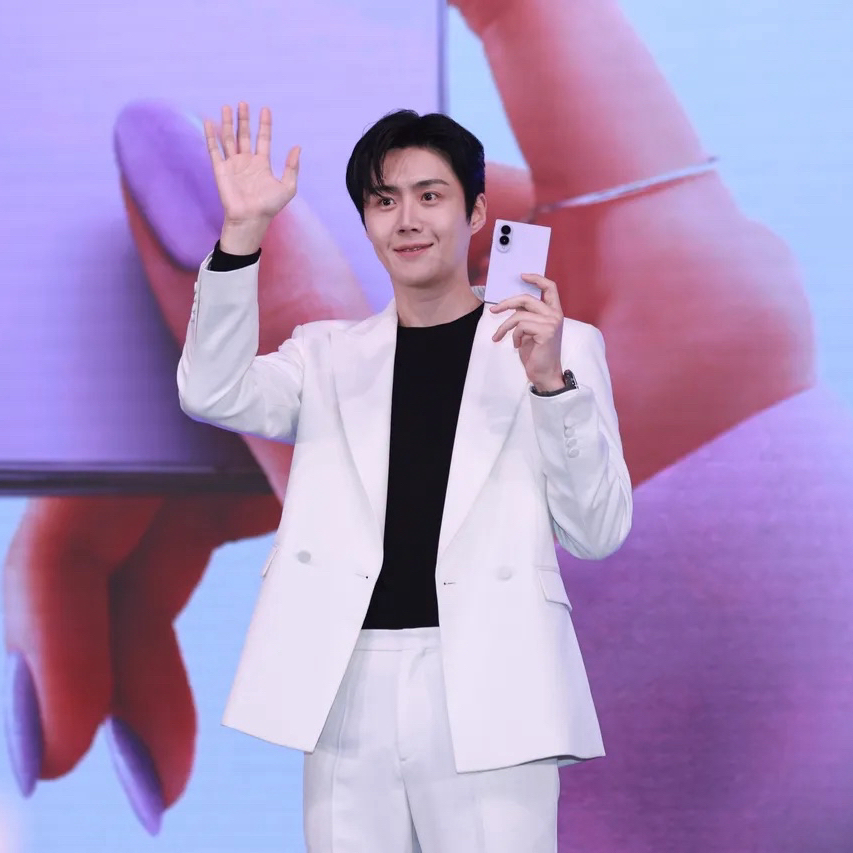 Foto terbaru dari Kim Seonho