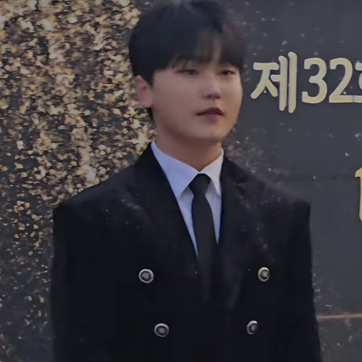 A moment captured by a fan of Park Sungon