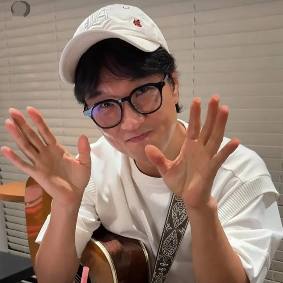 Recent activity shot of Bak Changgeun