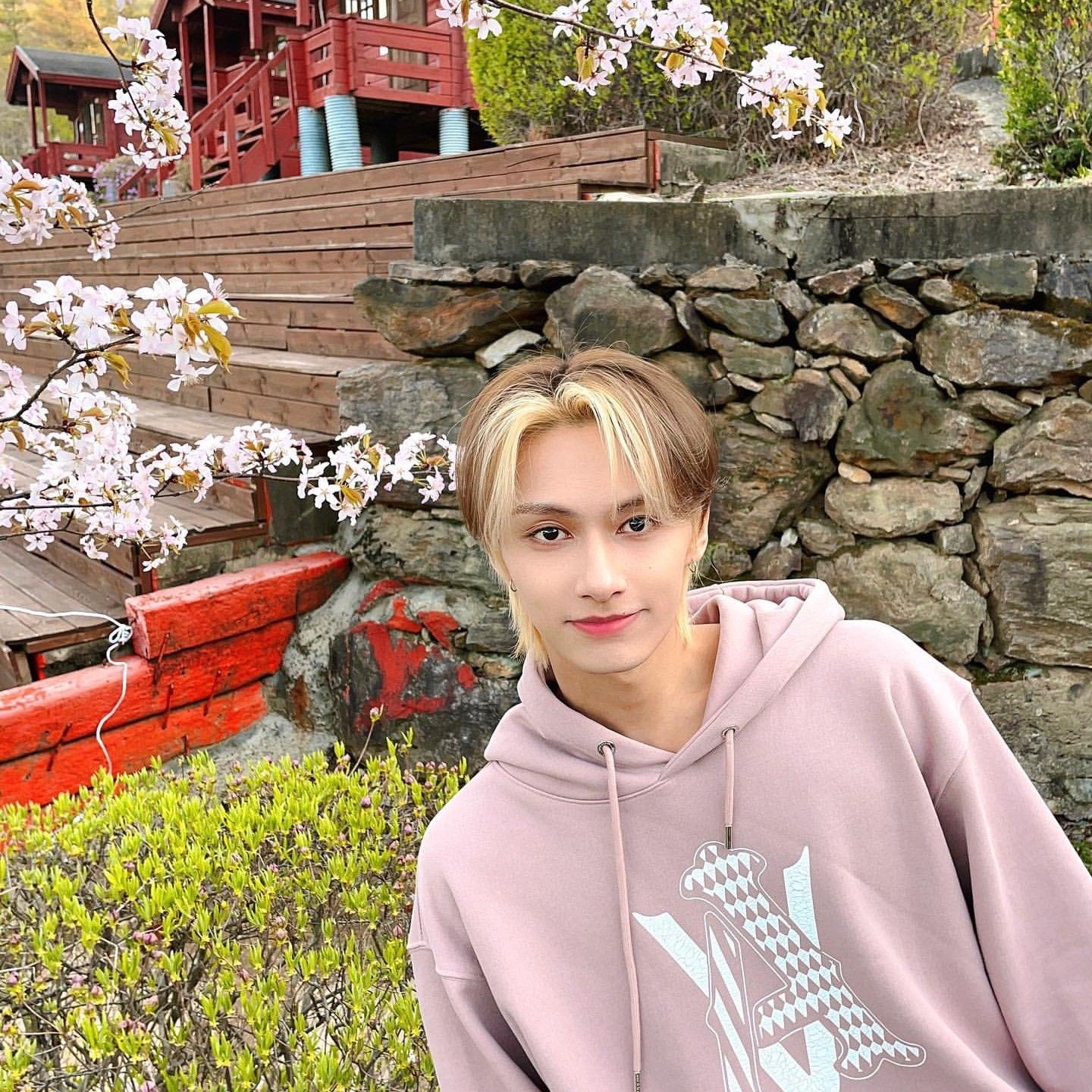 Latest photo of Wen Junhui
