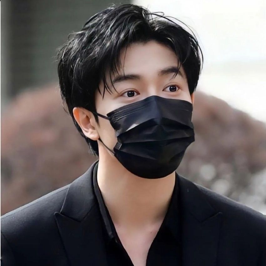 金材昱的最新照片