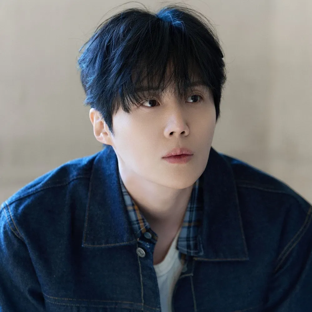 Behind-the-scenes cut of Kim Seonho