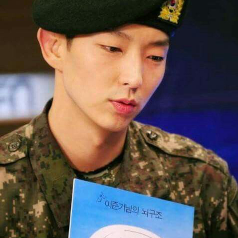 이준기 최근 활동샷