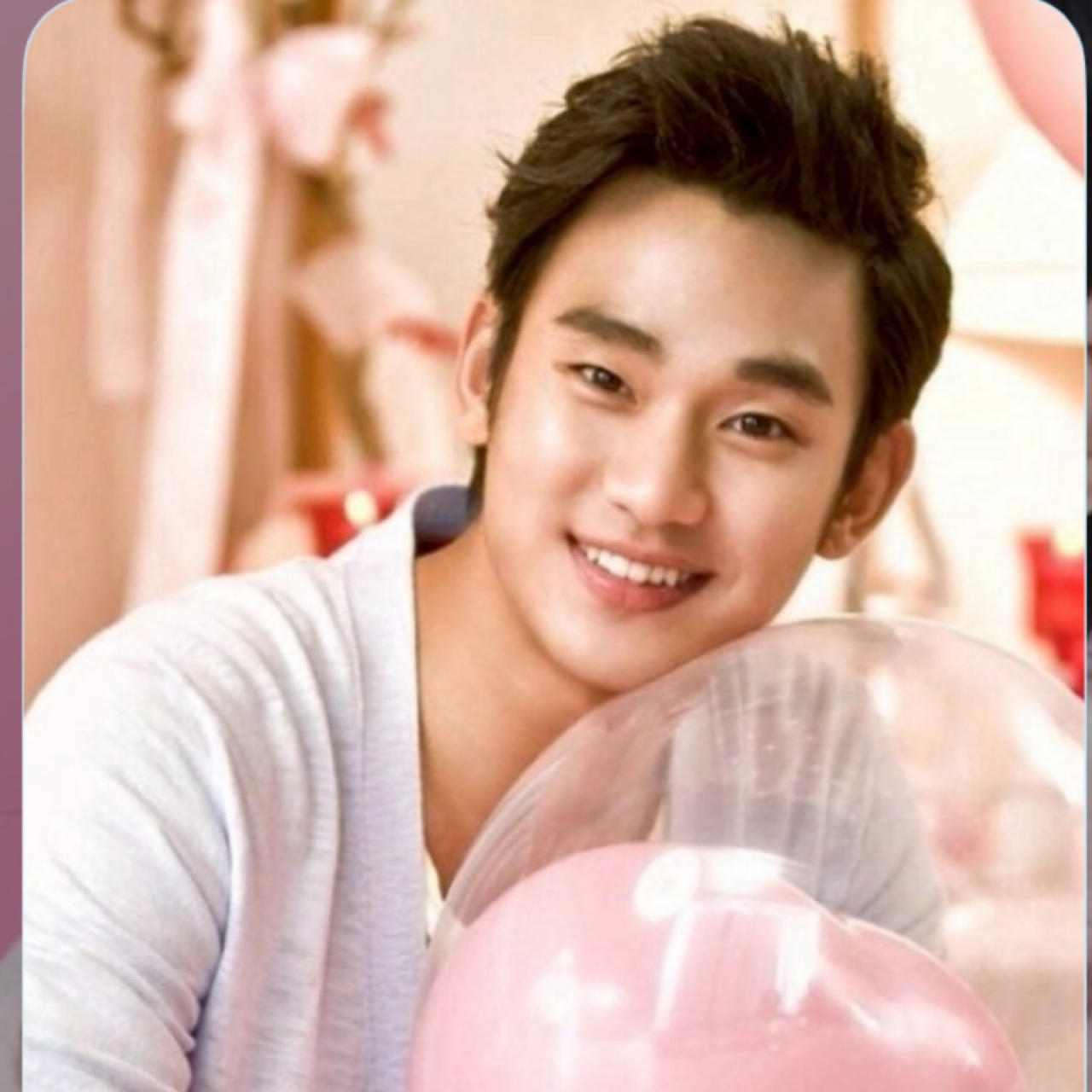 Momen yang diabadikan oleh penggemar Kim Soohyun