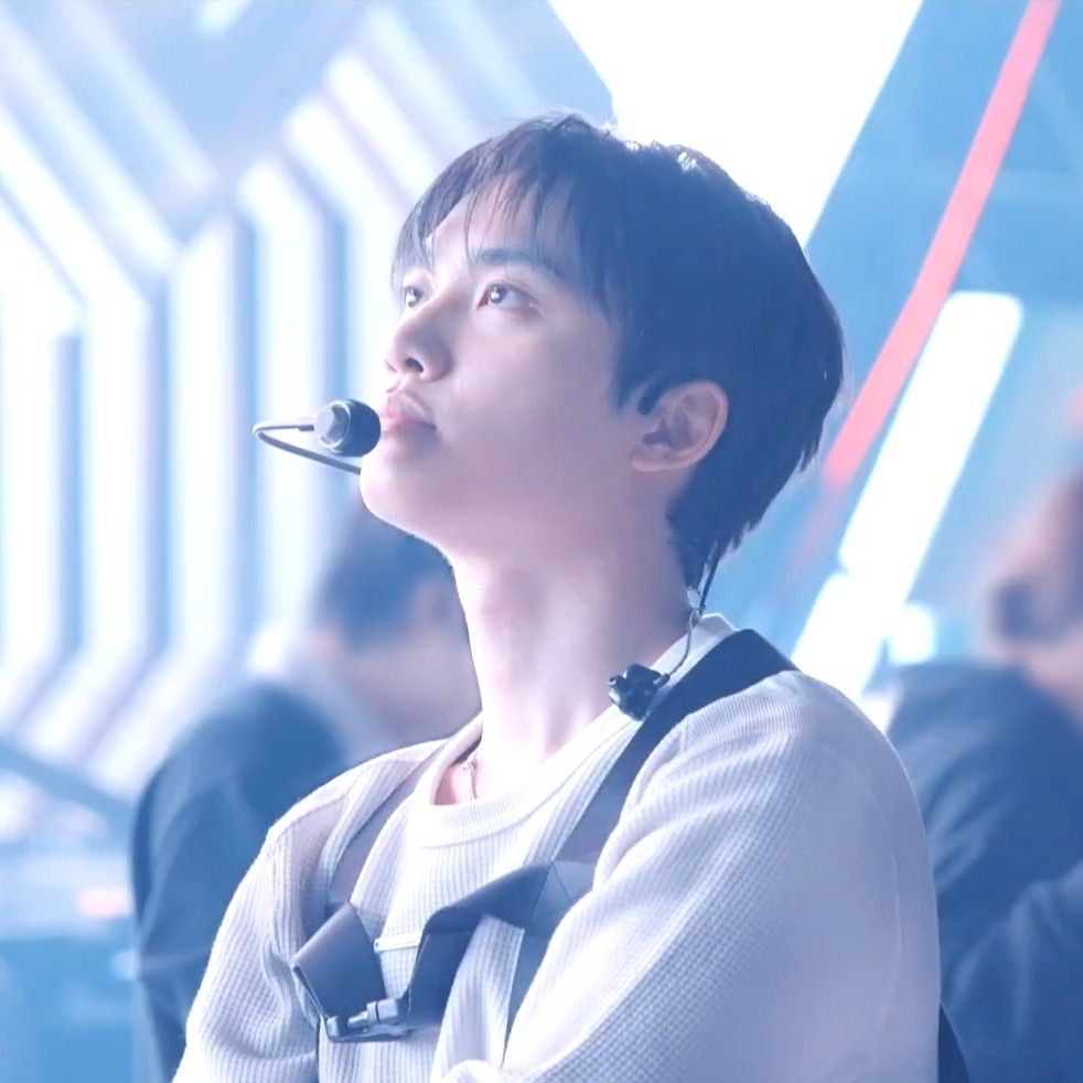 도경수 (디오) 최근 활동샷