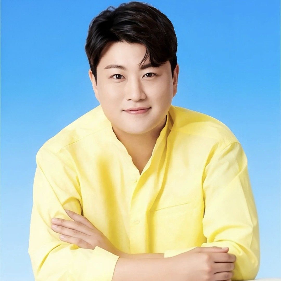 粉絲拍下的金浩中瞬間