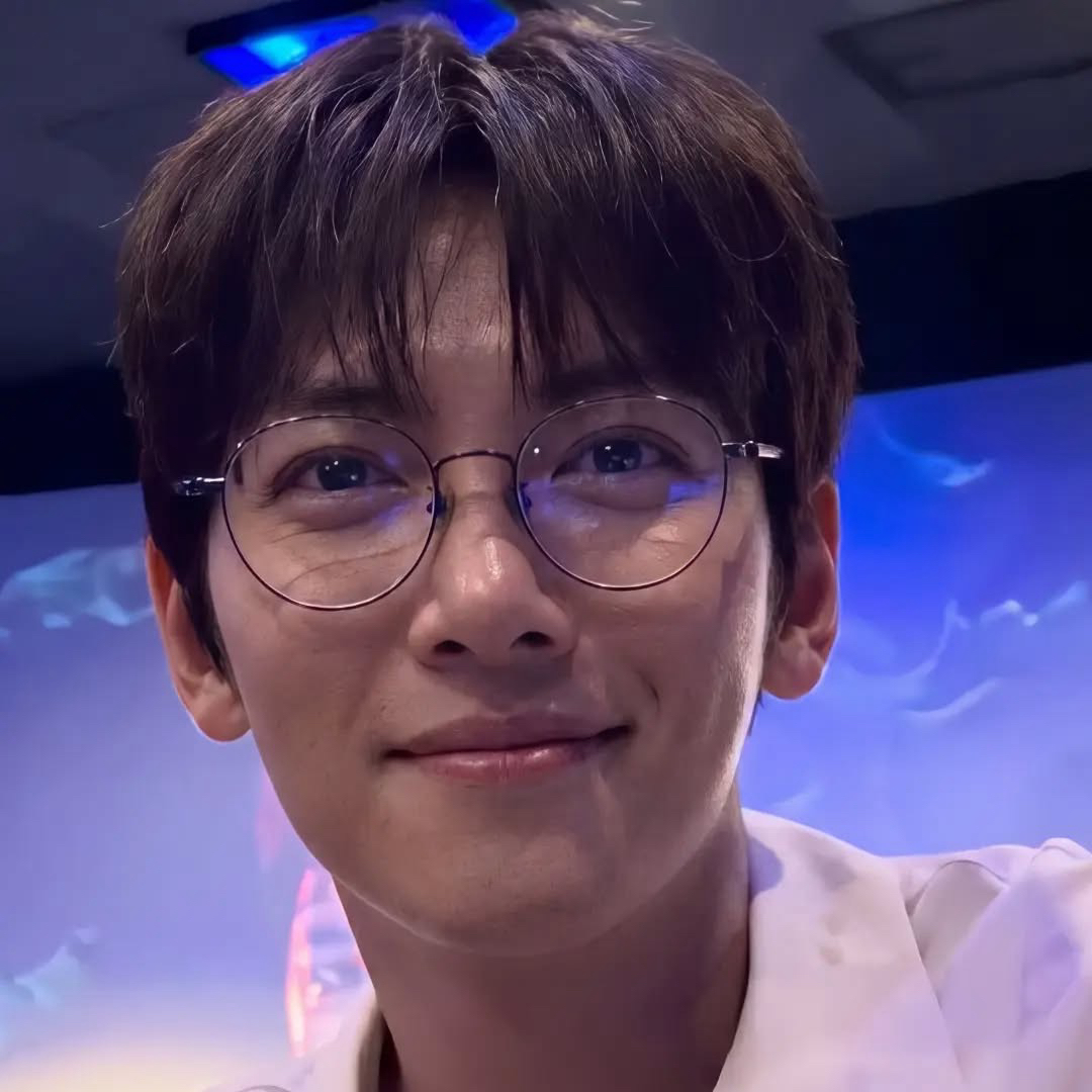 A moment captured by a fan of Ji Changwook