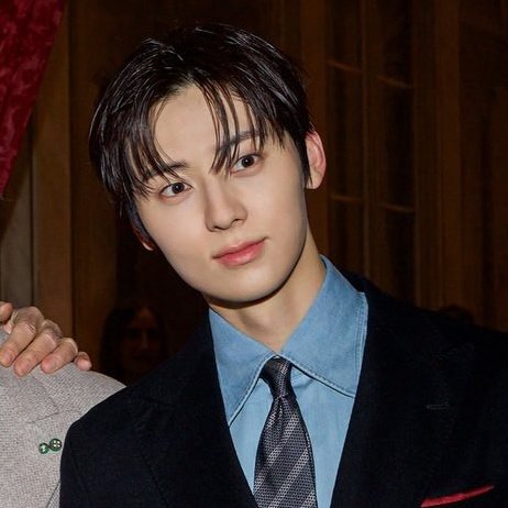 Latest photo of Hwang Minhyun