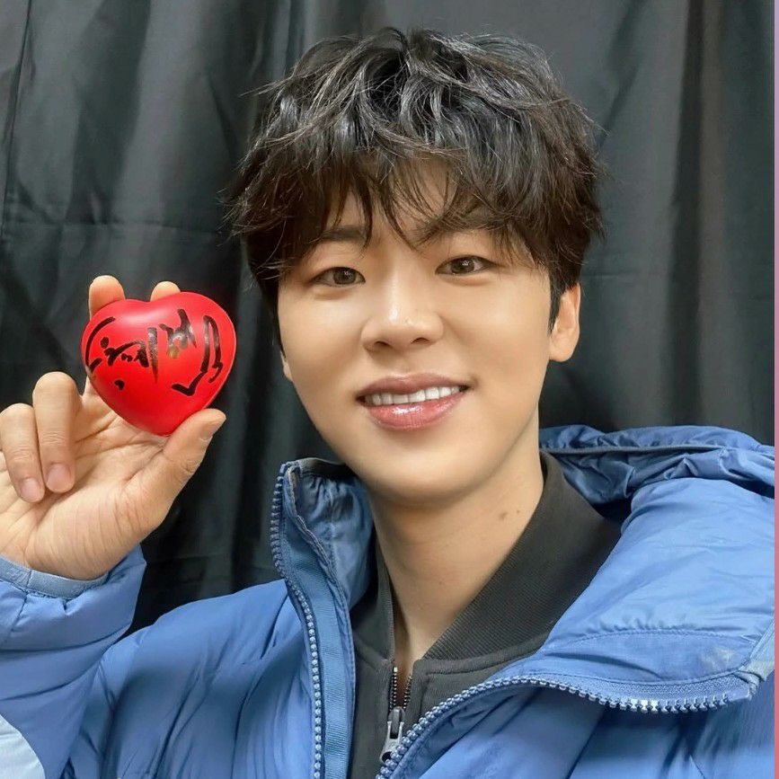 박지현 최근 활동샷