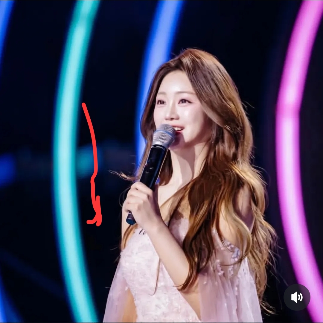 ホン・ジユンの最新写真