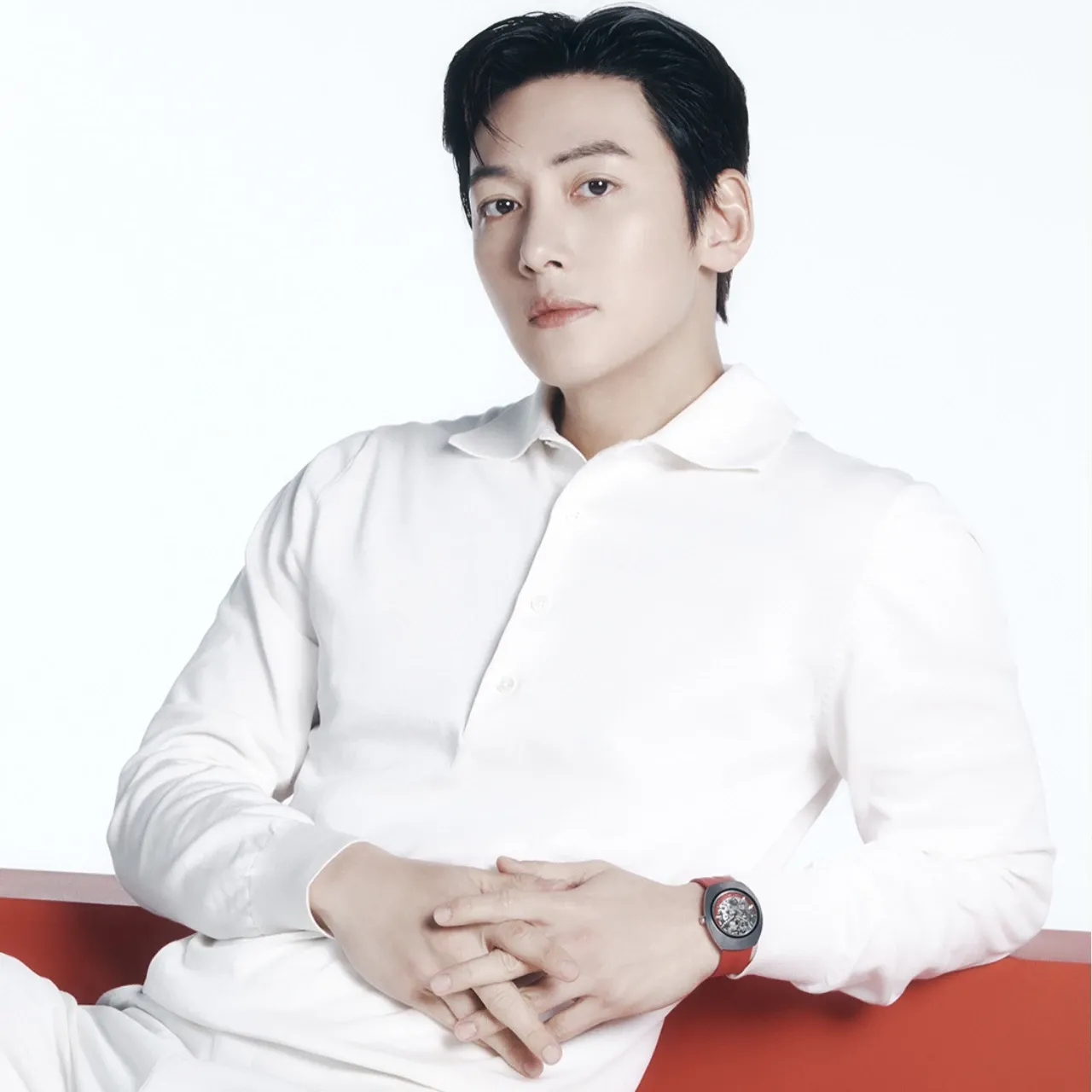 Behind-the-scenes cut of Ji Changwook