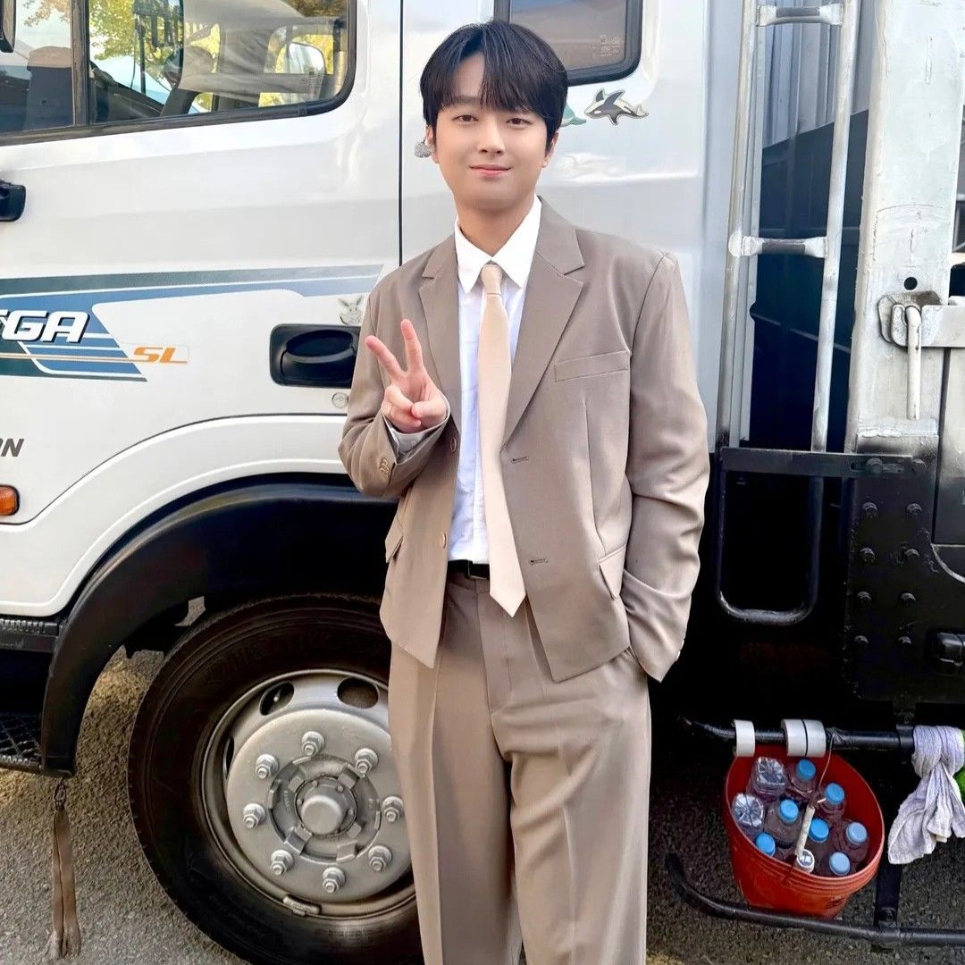 Cuplikan di balik layar dari Lee Chanwon