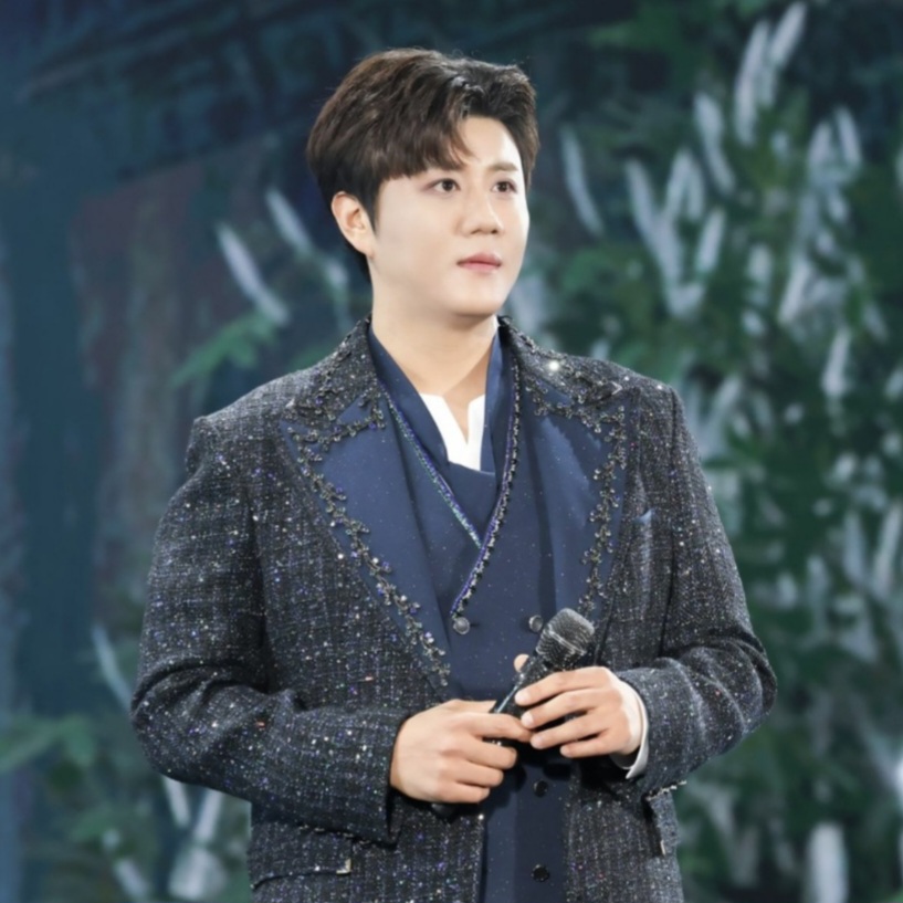 진해성 최근 활동샷