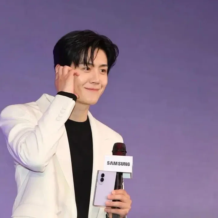 Latest photo of Kim Seonho