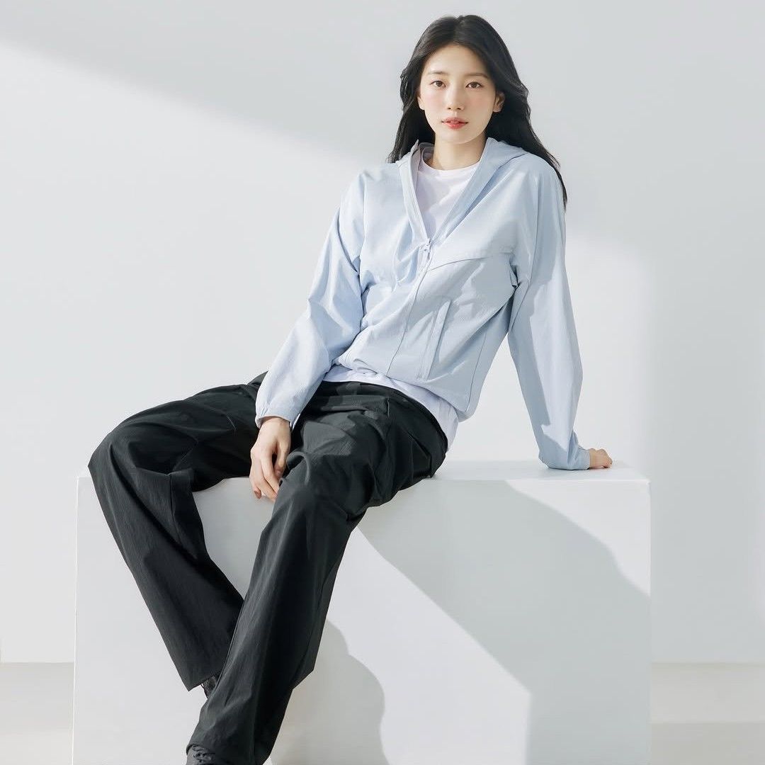 Recent activity shot of Bae Suzy