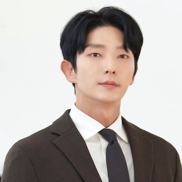 Recent activity shot of Lee Joongi