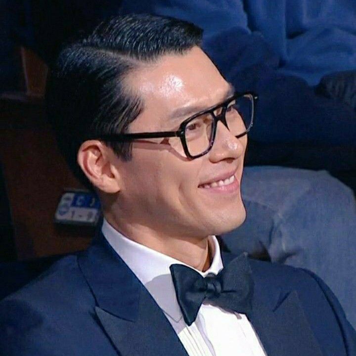 Behind-the-scenes cut of Hyun Bin