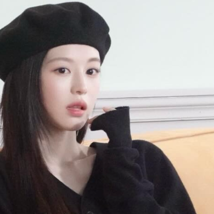 A moment captured by a fan of Go Younjung