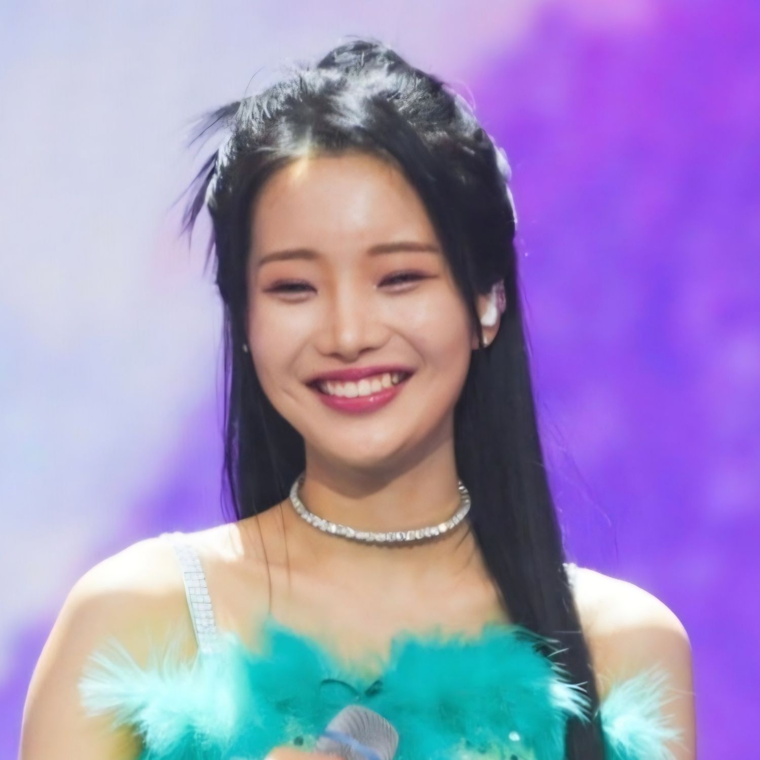 A moment captured by a fan of Kim Soyeon (2004)