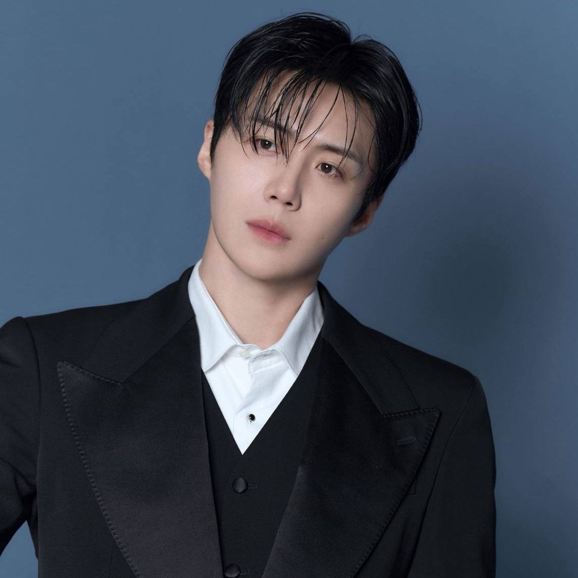 Behind-the-scenes cut of Kim Seonho