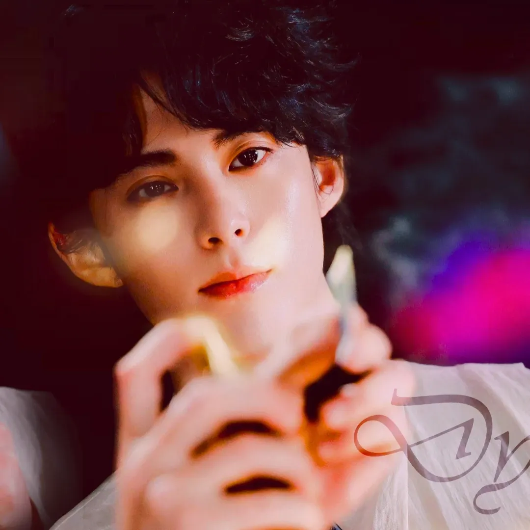 Latest photo of Dylan Wang