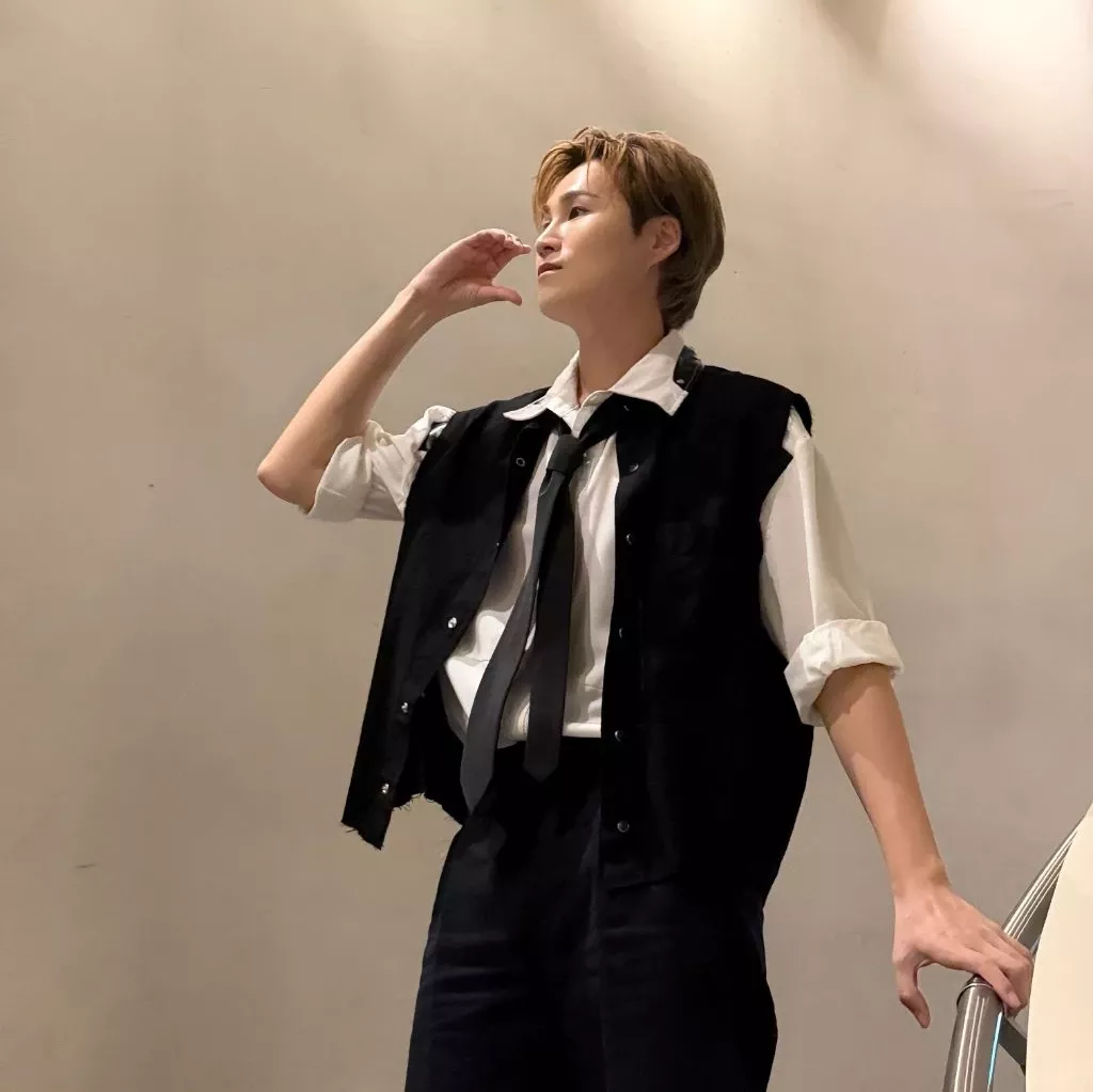 Behind-the-scenes cut of Kim Heejae