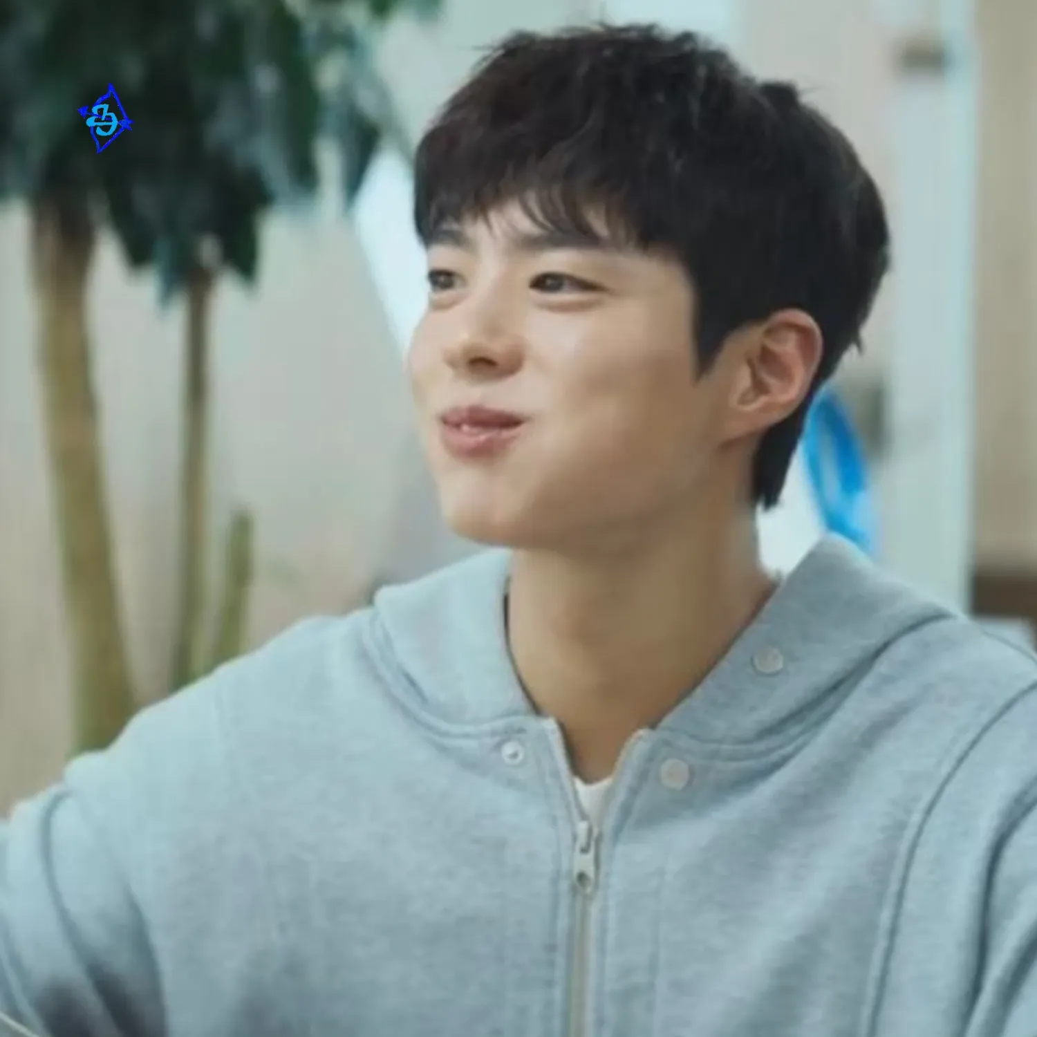 Behind-the-scenes cut of Park Bogum