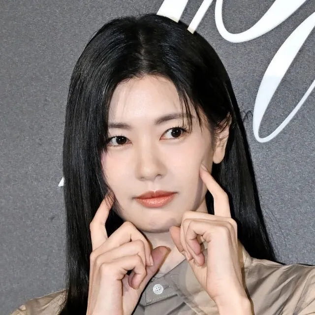 Recent activity shot of Jung Somin