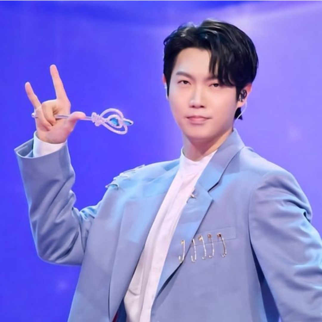 Latest photo of Son Taejin