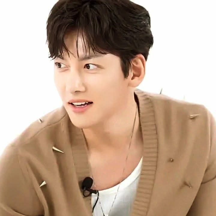 チ・チャンウクの最近の活動ショット