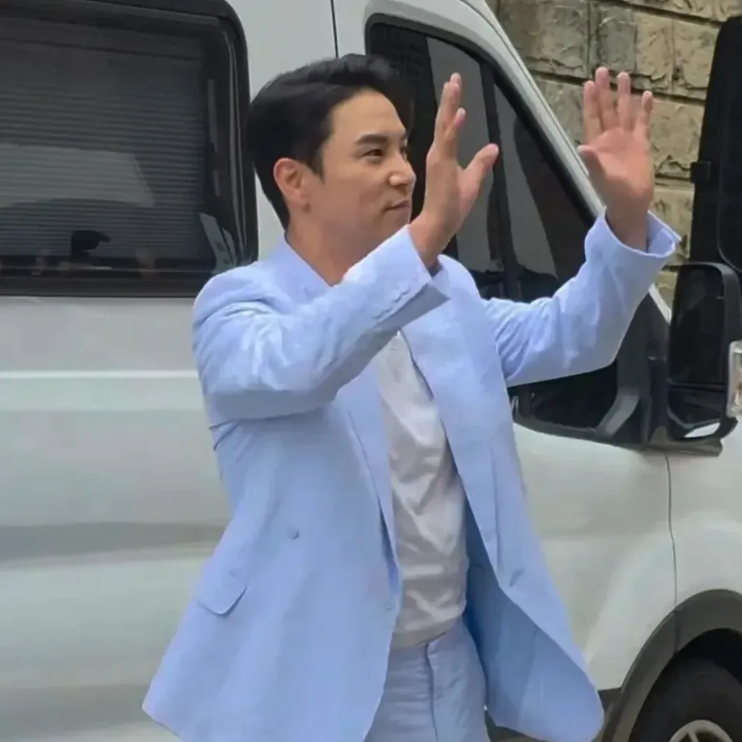 Foto kegiatan terbaru dari Jang Minho