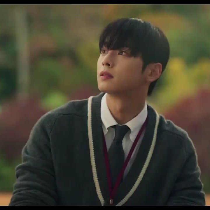 Cuplikan di balik layar dari Cha Eunwoo