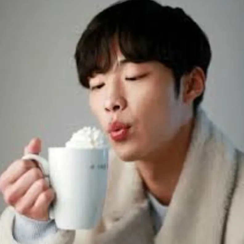 Behind-the-scenes cut of Woo Dohwan