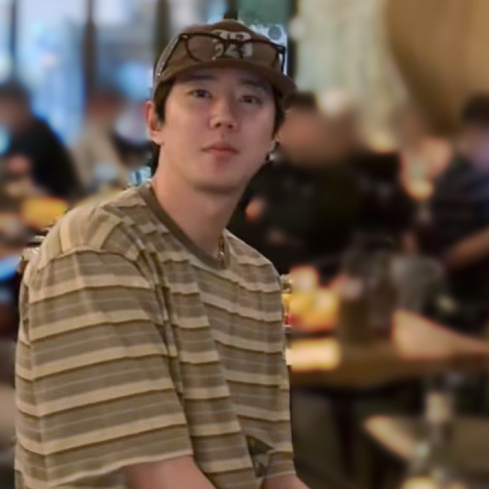 A moment captured by a fan of Lee Junyoung