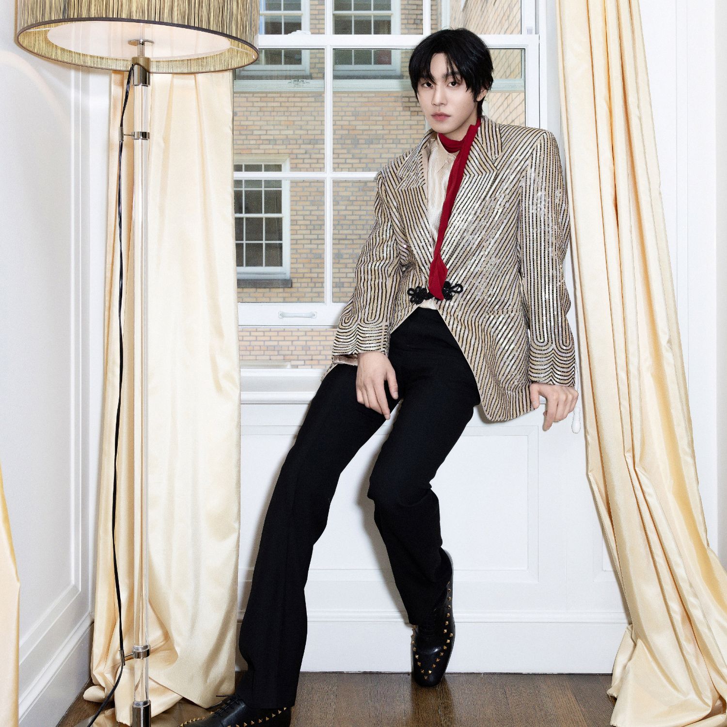 Behind-the-scenes cut of Ahn Hyoseop