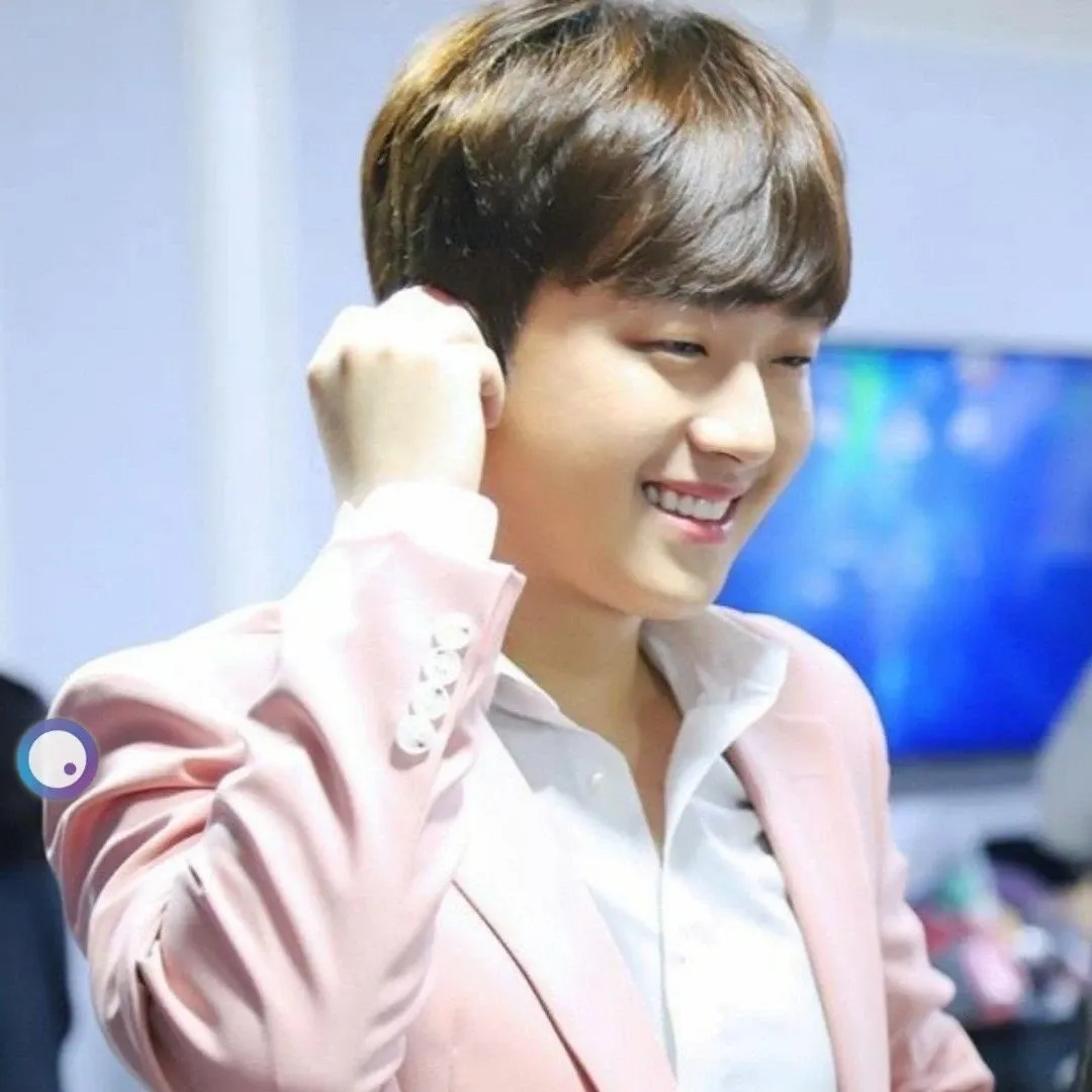 Foto terbaru dari Lee Chanwon