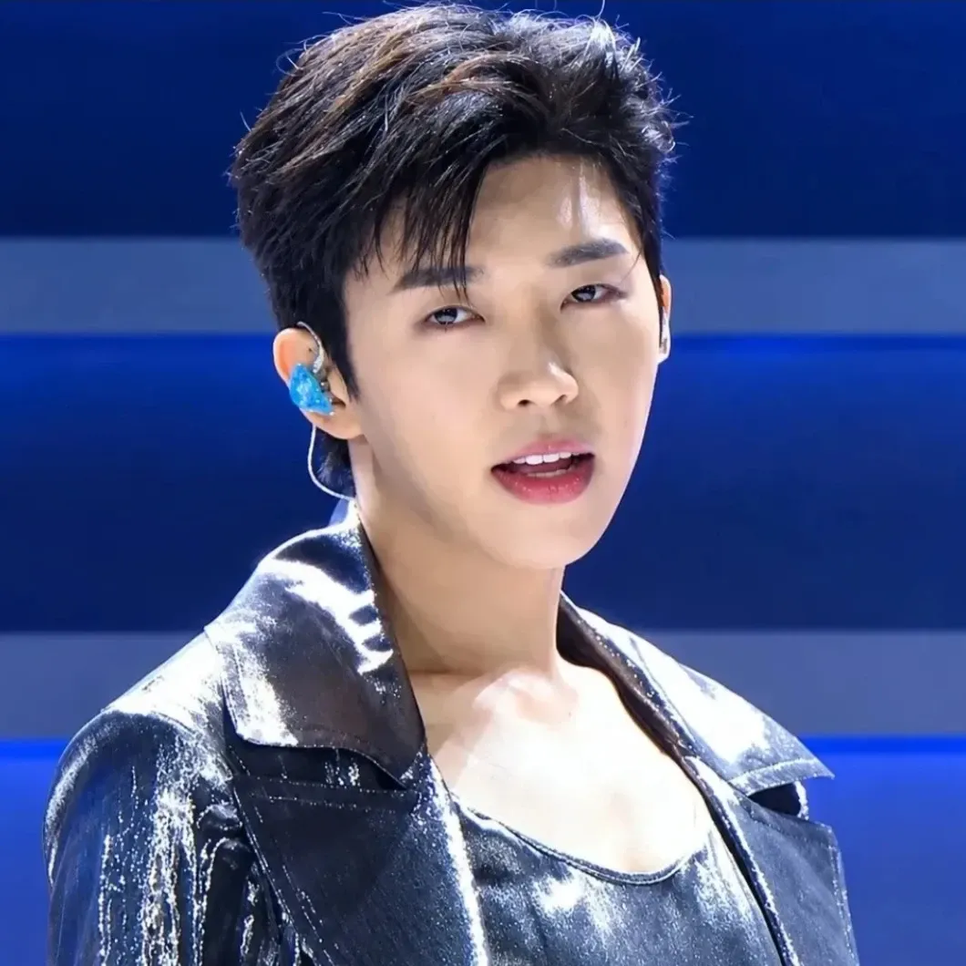Foto kegiatan terbaru dari Lim Youngwoong