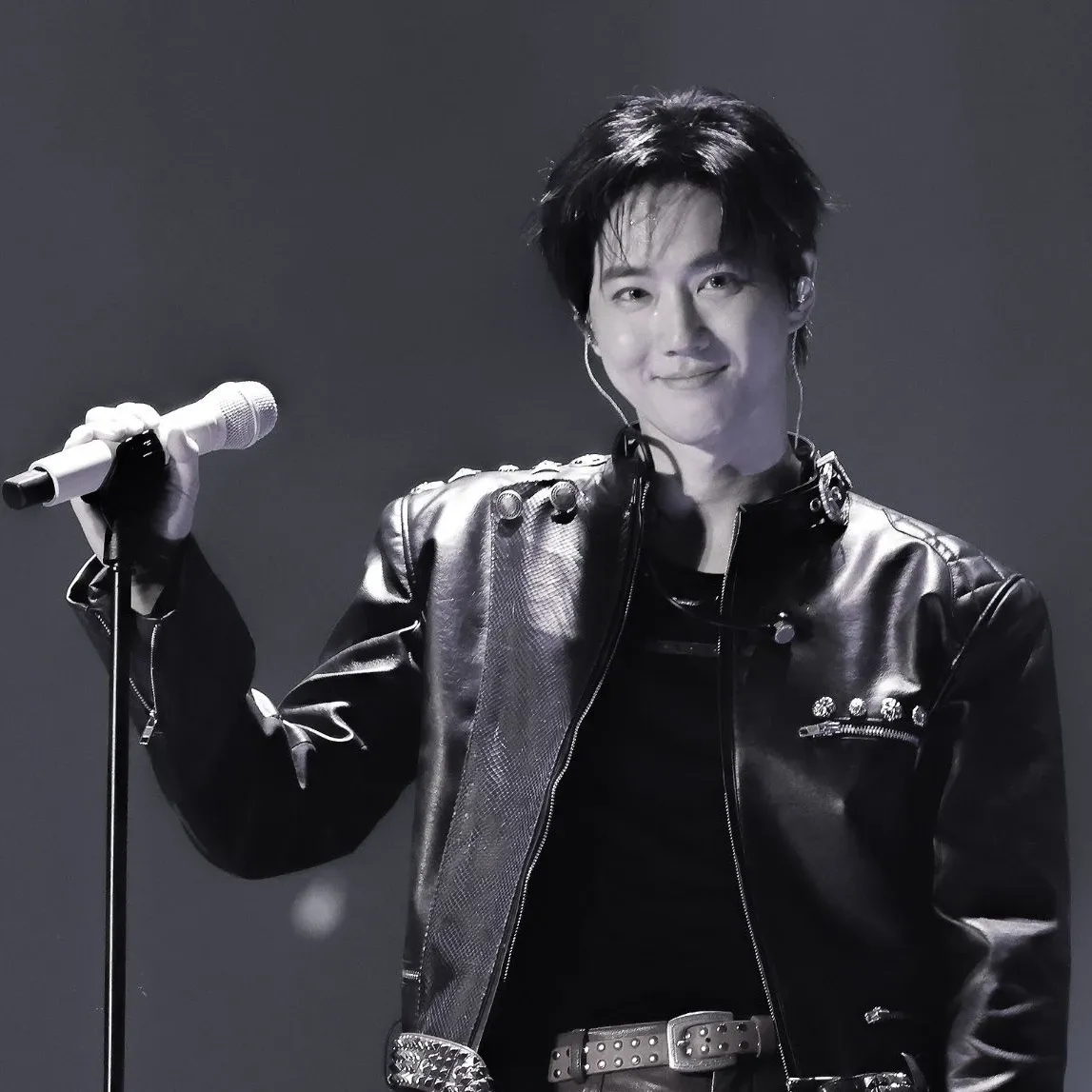 Recent activity shot of Suho