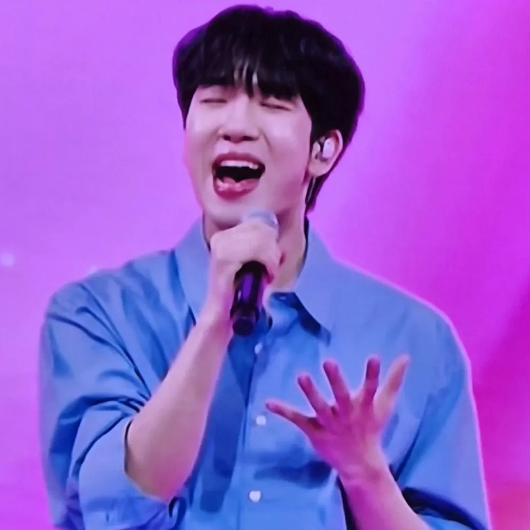 A moment captured by a fan of Choi Sooho