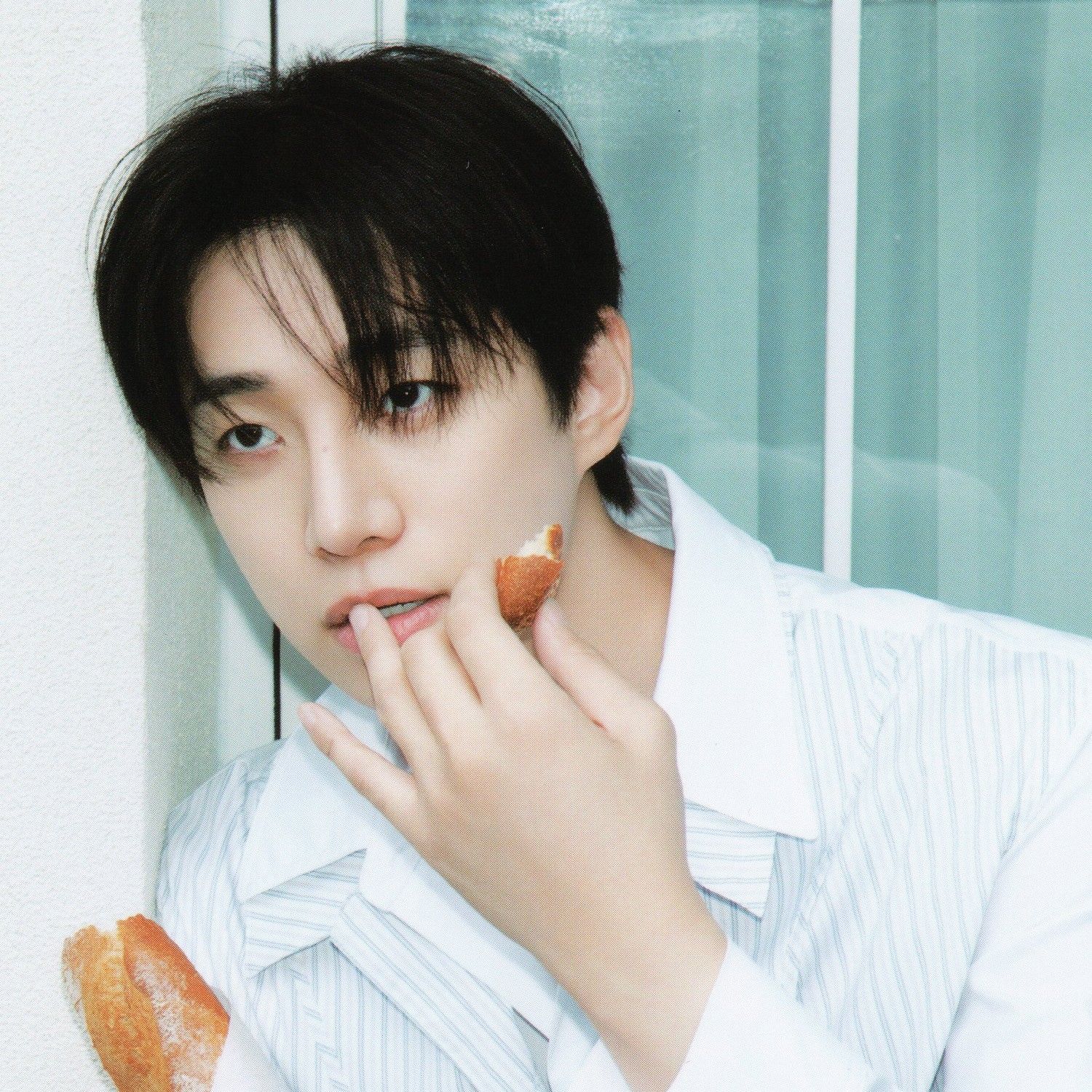 イ・ジュノの最近の活動ショット