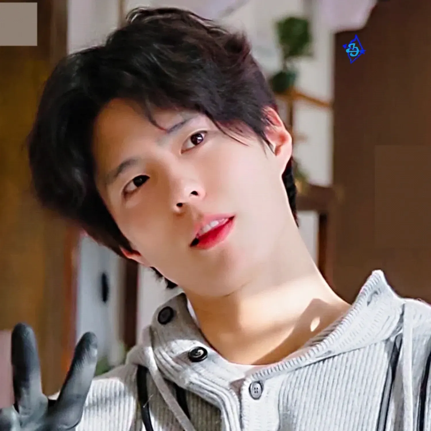 Recent activity shot of Park Bogum