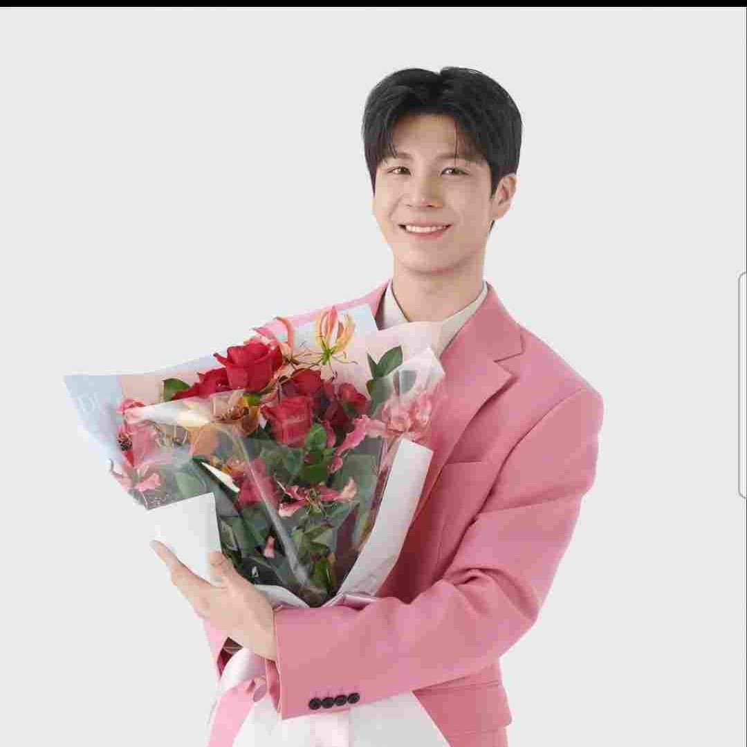 Foto kegiatan terbaru dari Jeong Dongwon